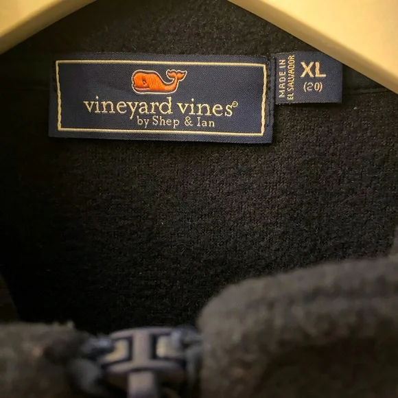 LAST CHANCE Vineyard Vines Boys’ Fleece Vest Size XL (20) - Picture 2 of 7